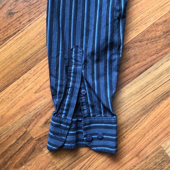 Bongo shirt any 2/$15 - Picture 5 of 6